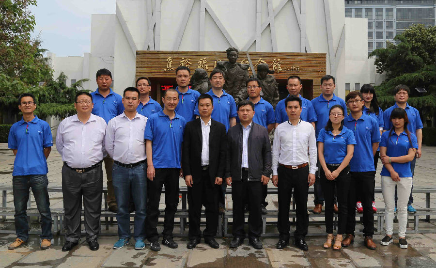 恒峰g22科技走进兰考